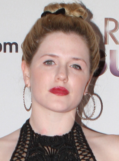 Harriet Dyer