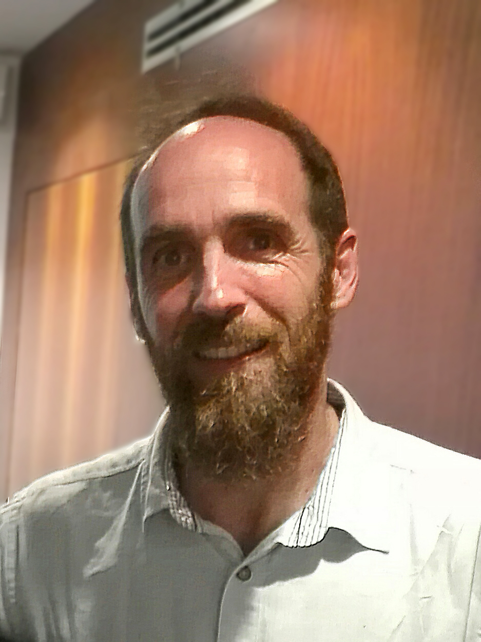 Eduardo Sáenz de Cabezón