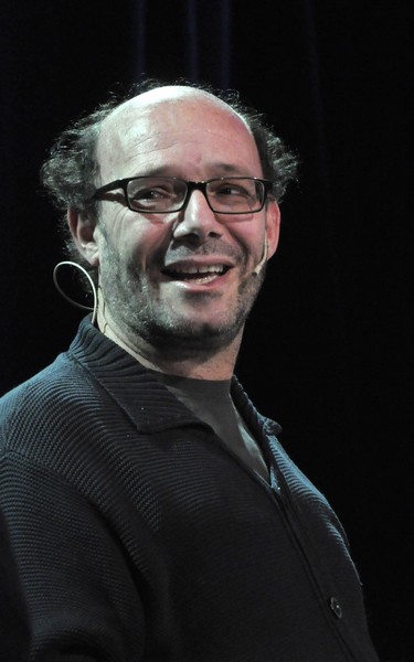 Ezequiel Fernández Moores