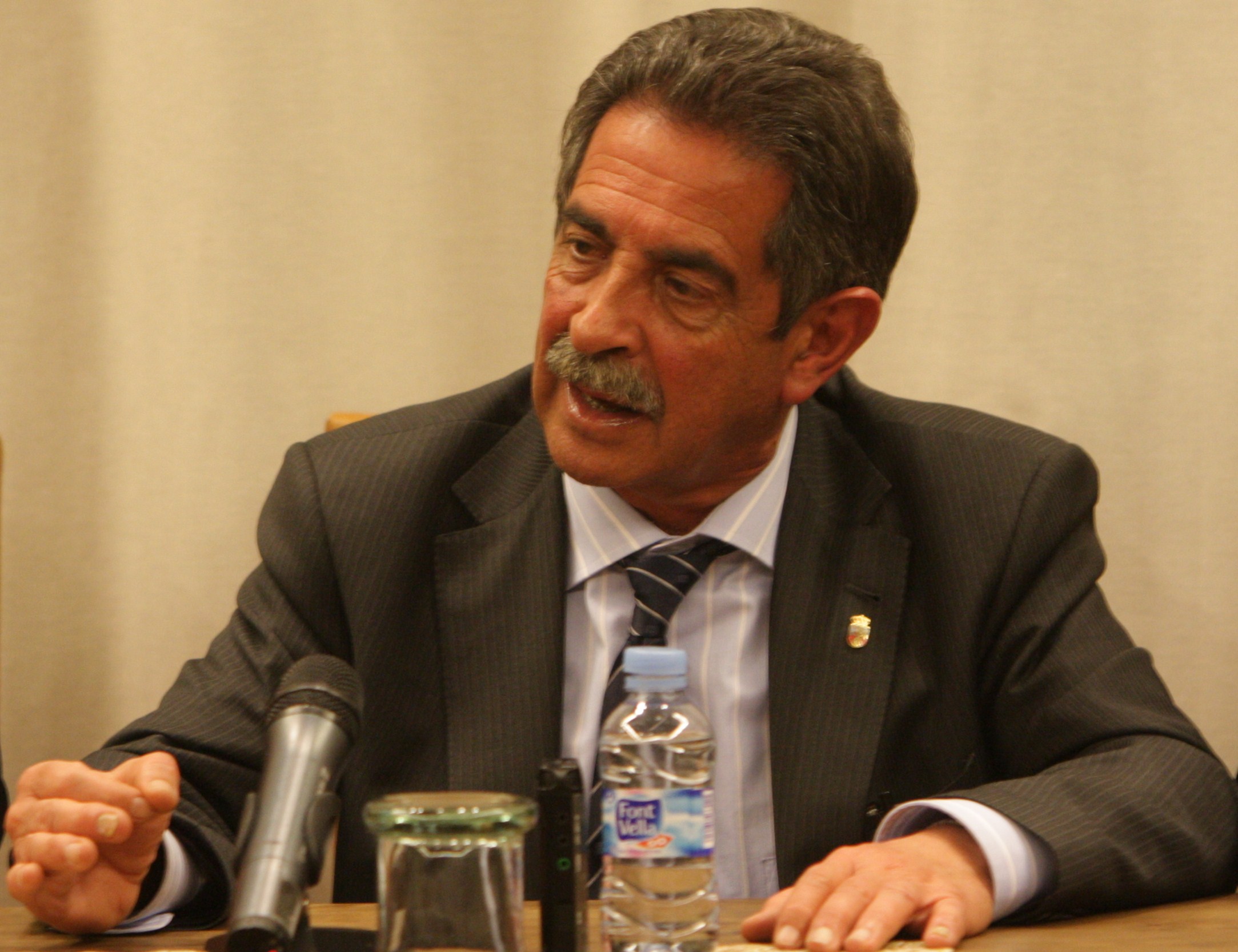 Miguel Ángel Revilla