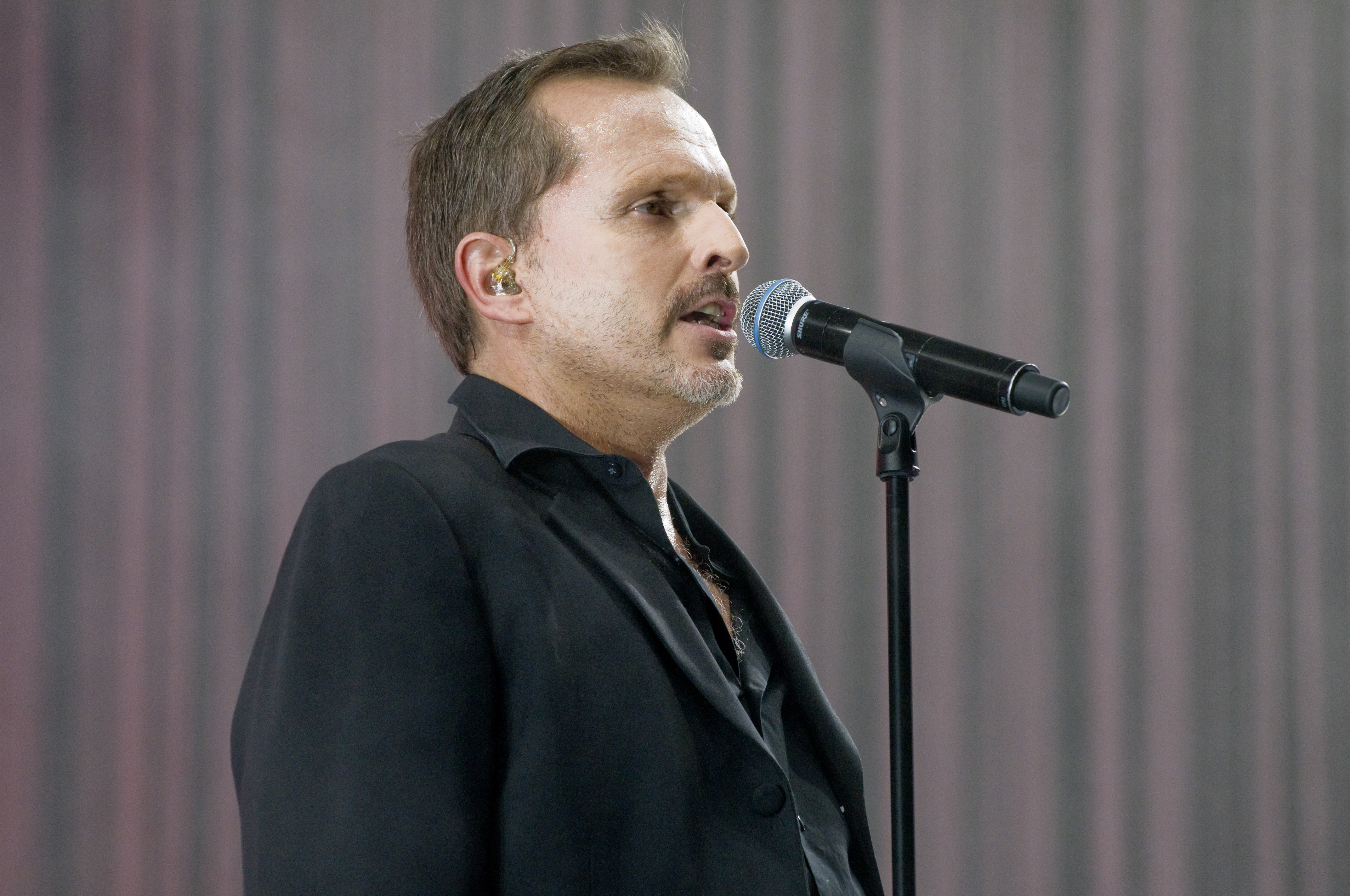 Miguel Bosé