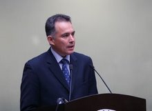Mario Luis Fuentes