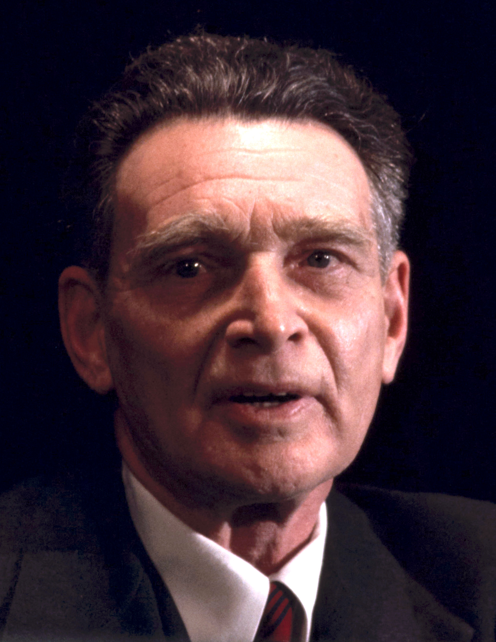 Oscar Lewis
