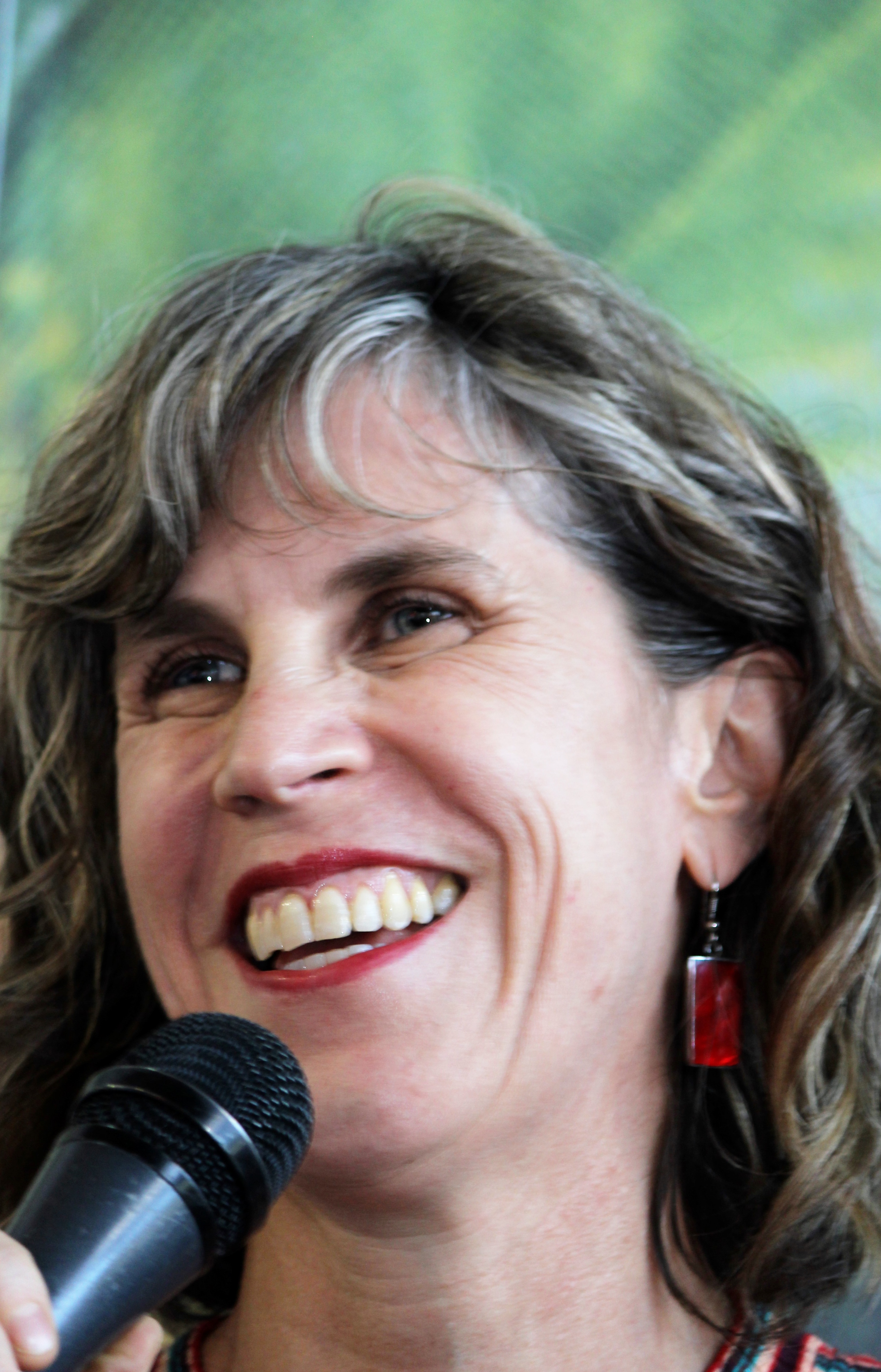 Nona Fernández