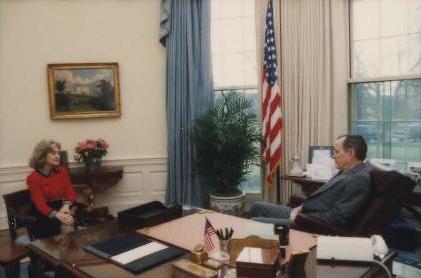 Kay Hutchison