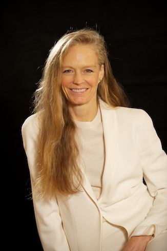 Suzy Amis Cameron