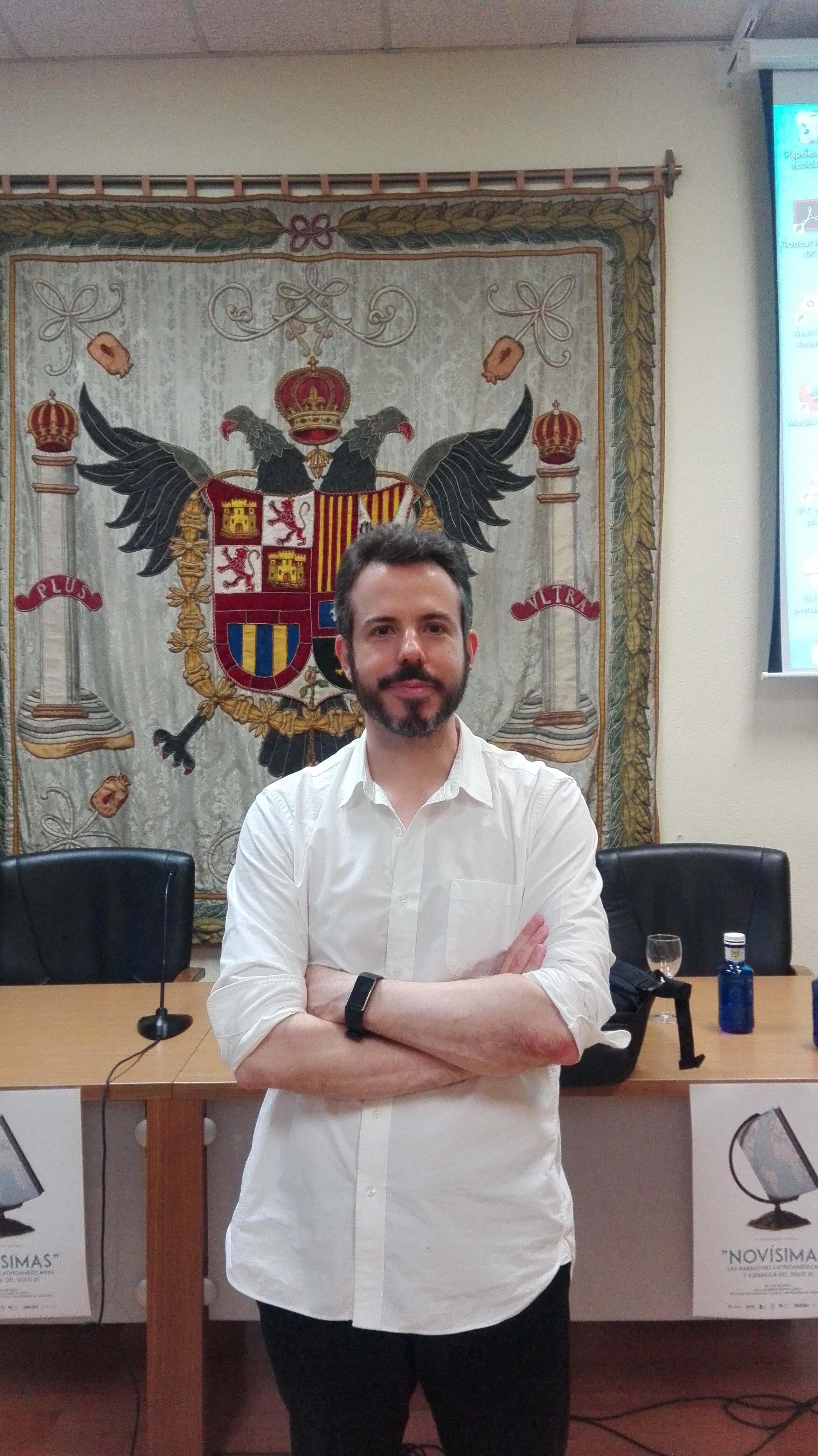 Vicente Luis Mora