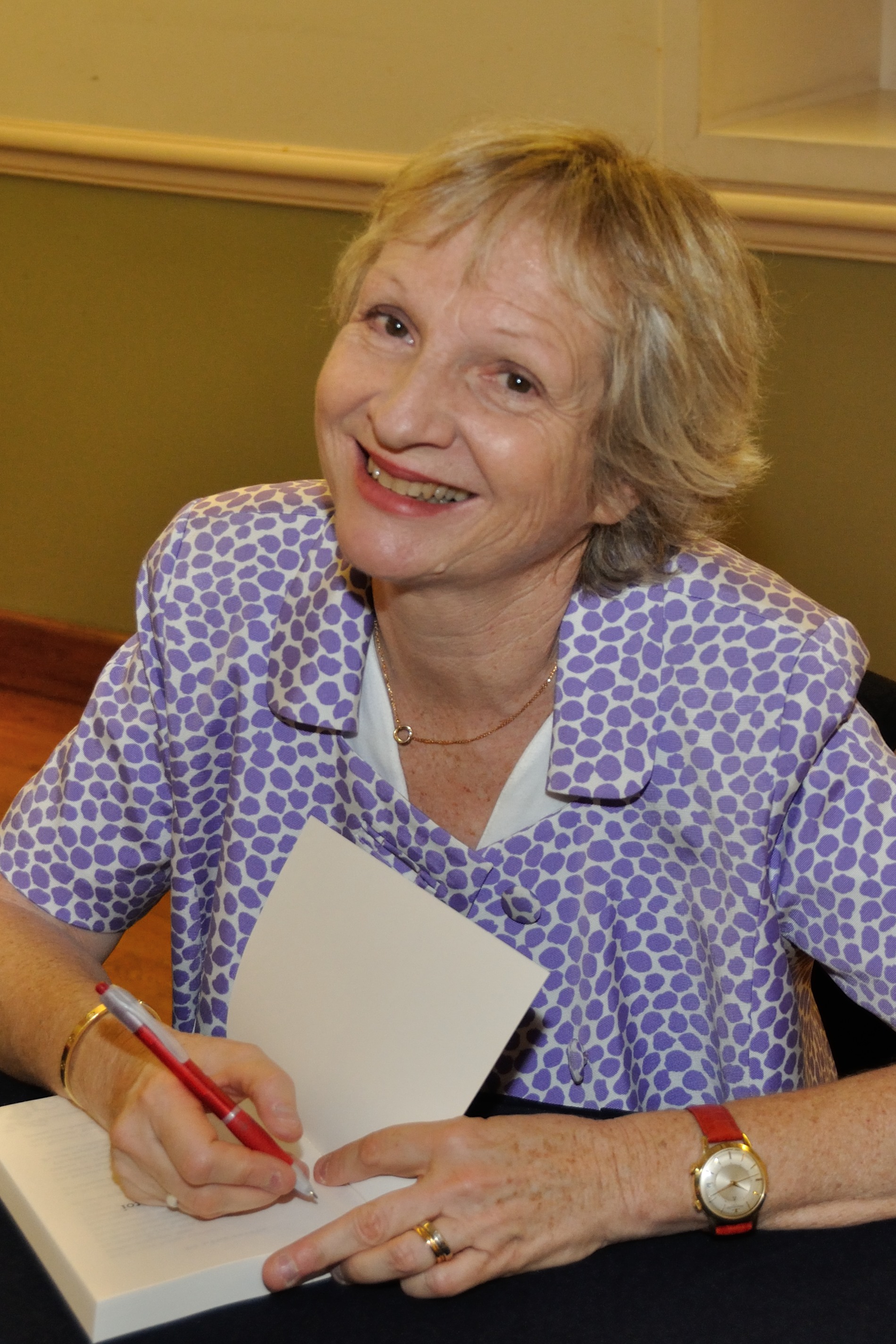 Lorraine Fouchet