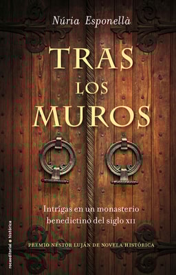 Tras los muros
