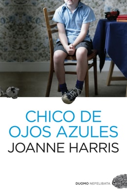 Chico de ojos azules