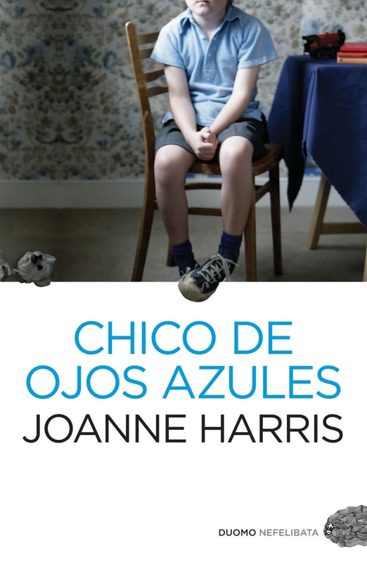 Chico de ojos azules