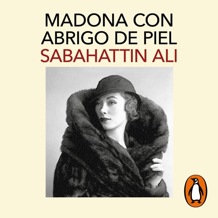 Madona con abrigo de piel